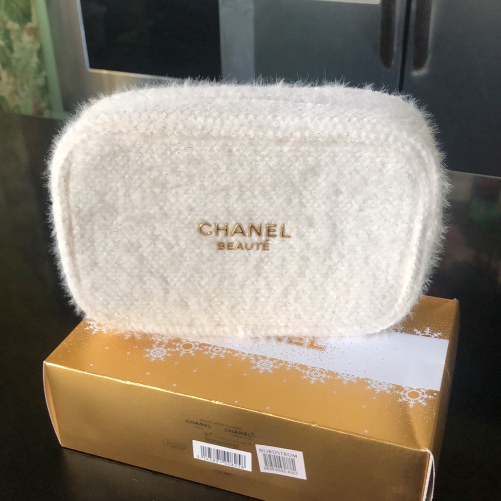 CHANEL MAKEUP BAG